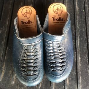 Vintage Trolls Clog
